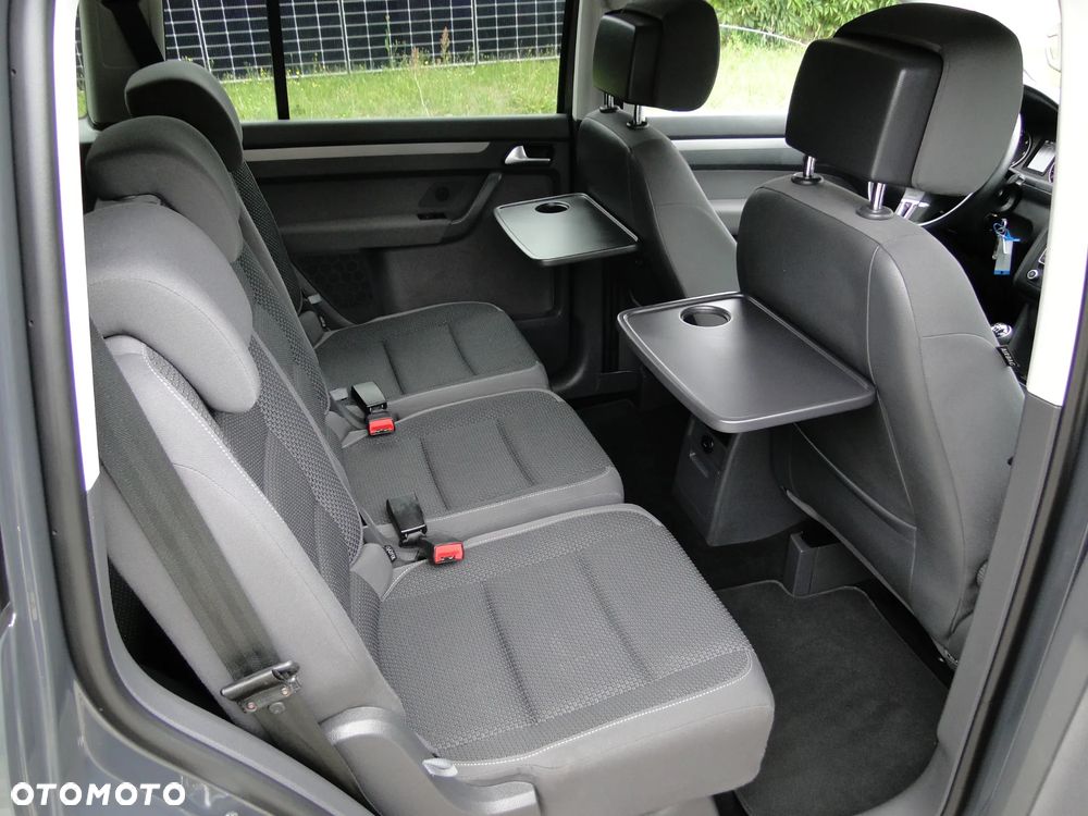 Volkswagen Touran 2.0 TDI DPF BlueMotion Technology Highline - 17