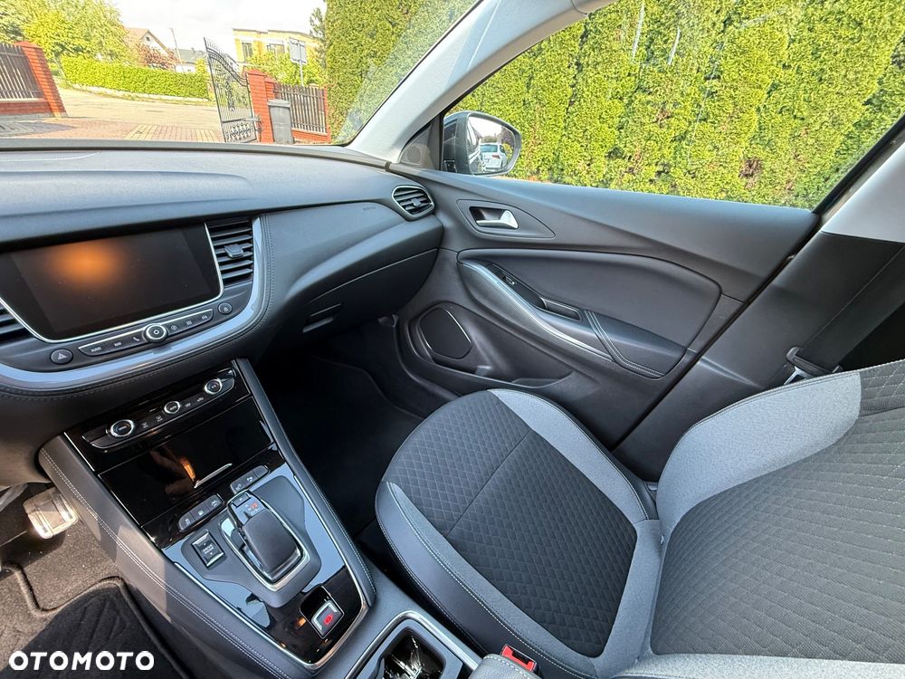 Opel Grandland X Plug-in-Hybrid4 1.6 DI Start/Stop Ultimate - 27