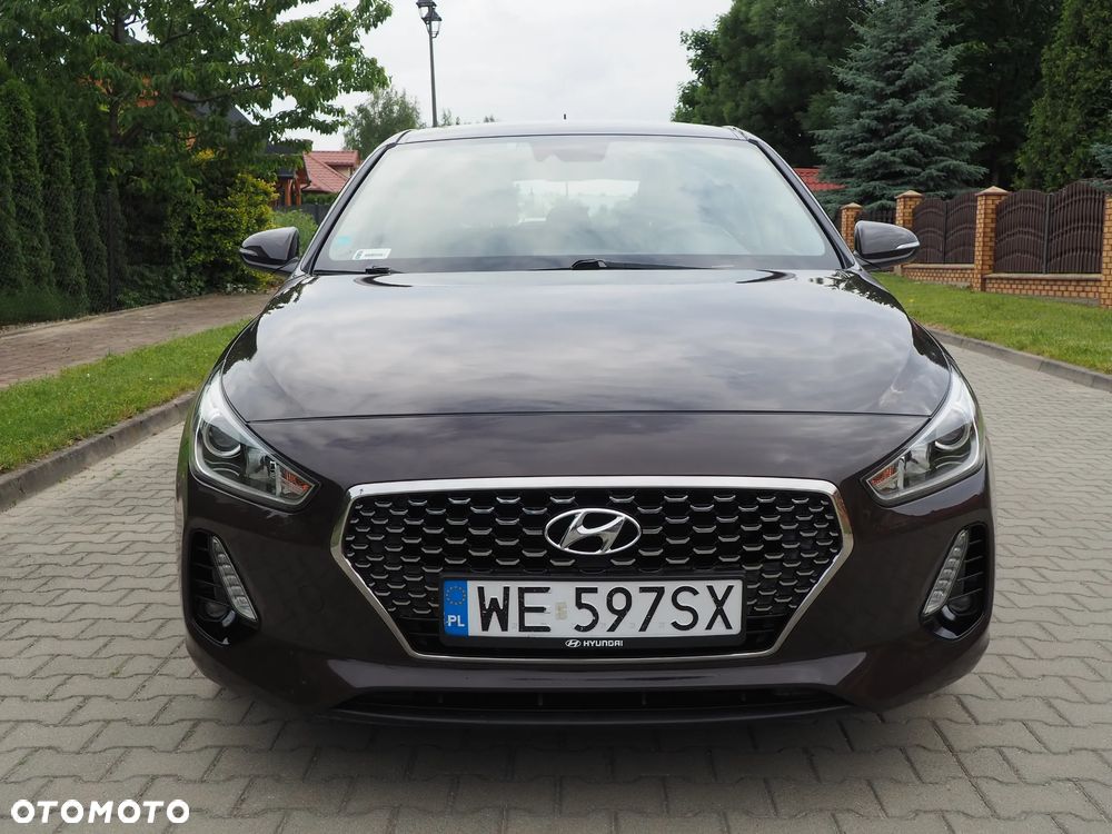 Hyundai i30 1.6 D Comfort - 23