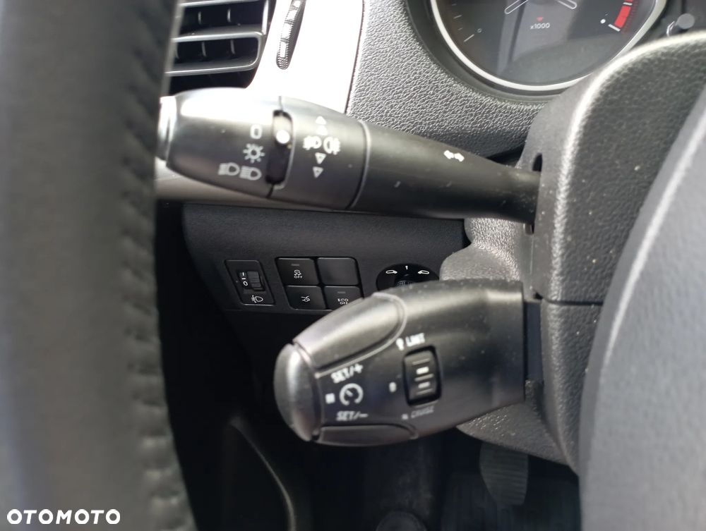 Citroën C-Elysée 1.5 BlueHDi Shine - 15