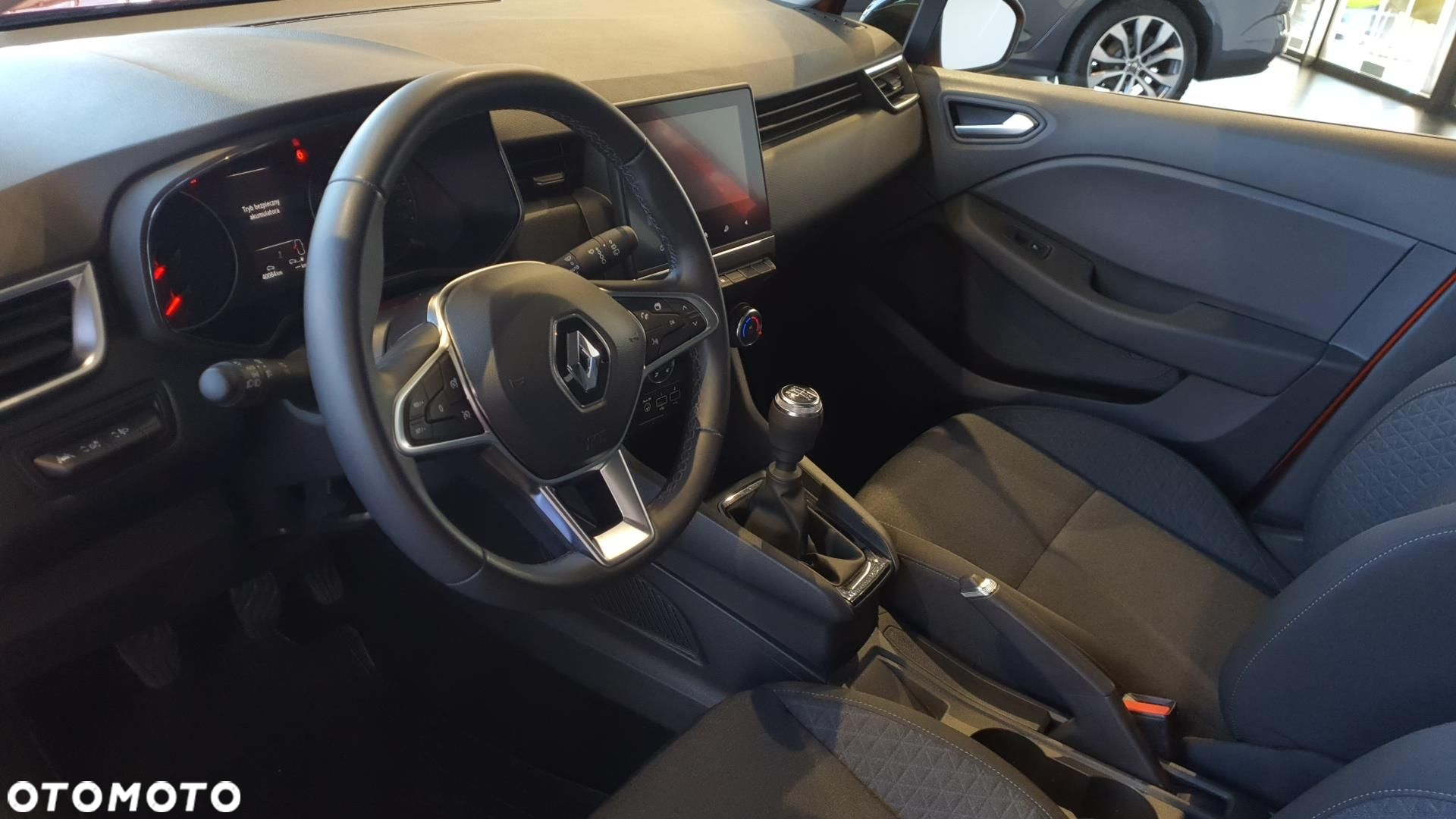 Renault Clio 1.0 TCe Equilibre - 9