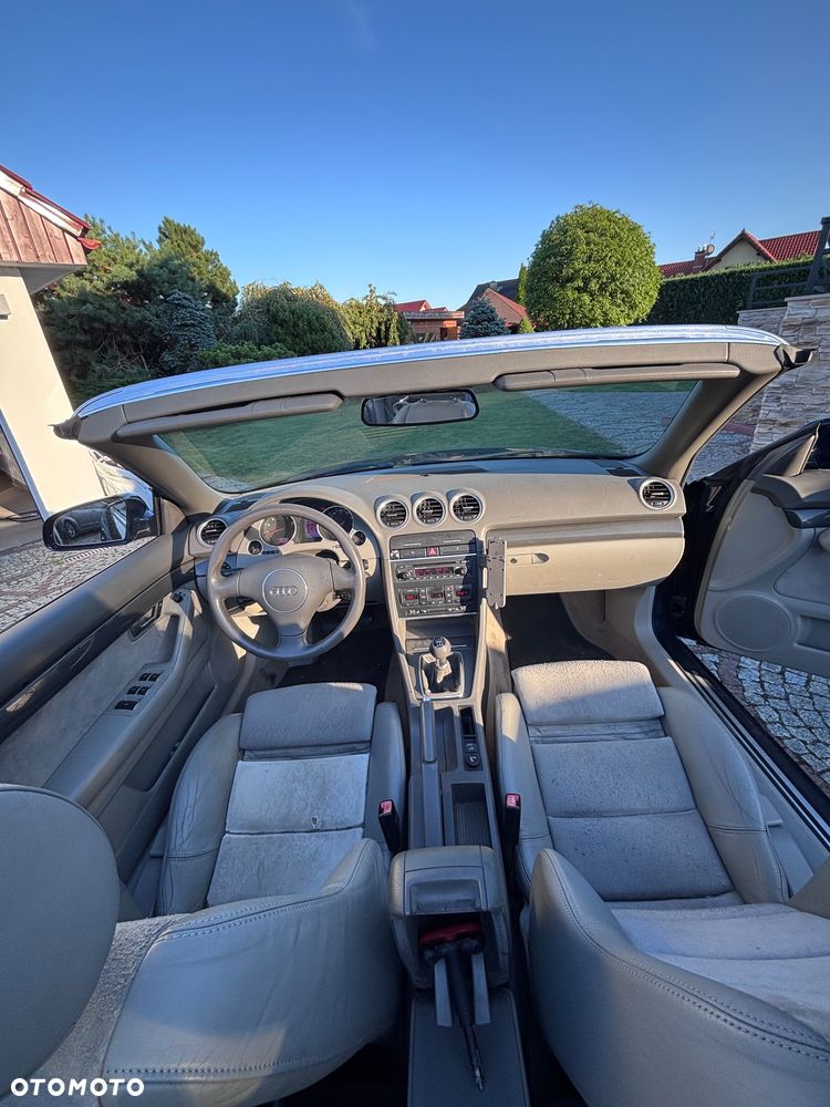 Audi A4 Cabrio 2.4 - 16
