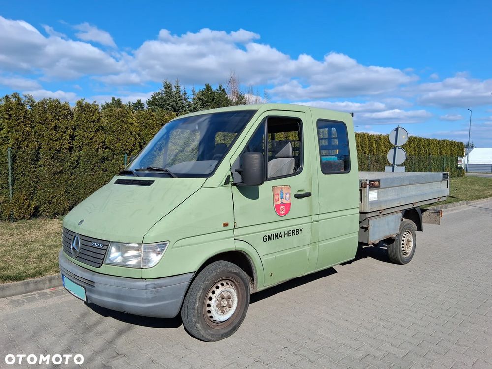 Mercedes-Benz Sprinter - 1