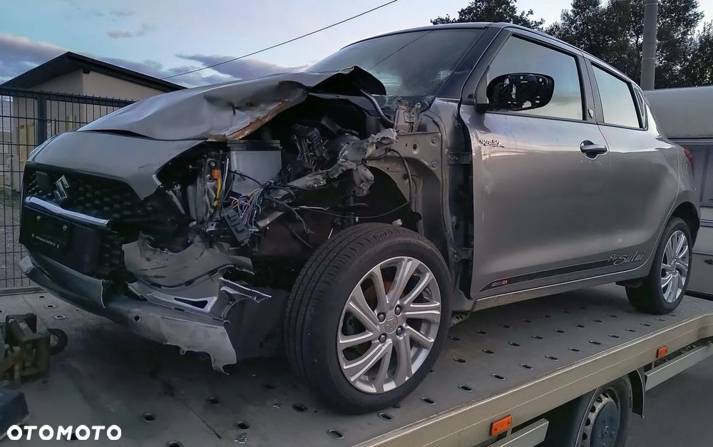 Suzuki Swift 1.2 Dualjet SHVS Premium Plus - 5