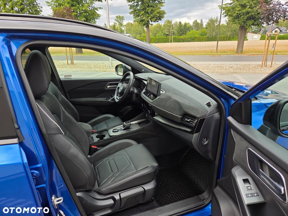 Nissan Qashqai 1.3 DIG-T 4x4 MHEV Xtronic Tekna - 13