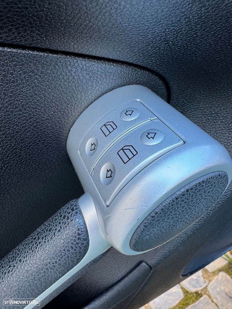 Mercedes-Benz SLK 200 - 16