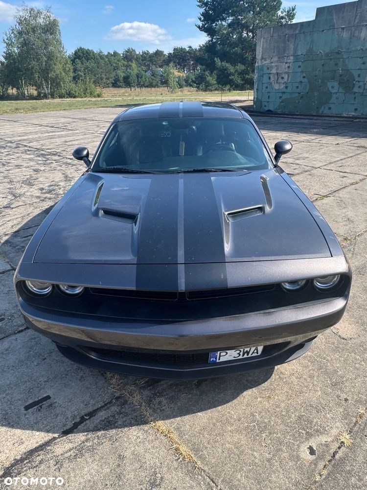 Dodge Challenger - 6