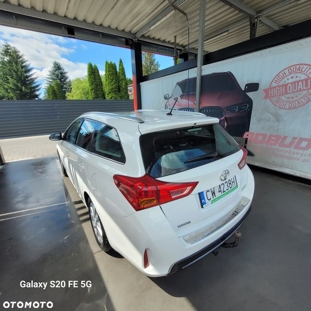 Toyota Auris 1.4 D-4D - 7
