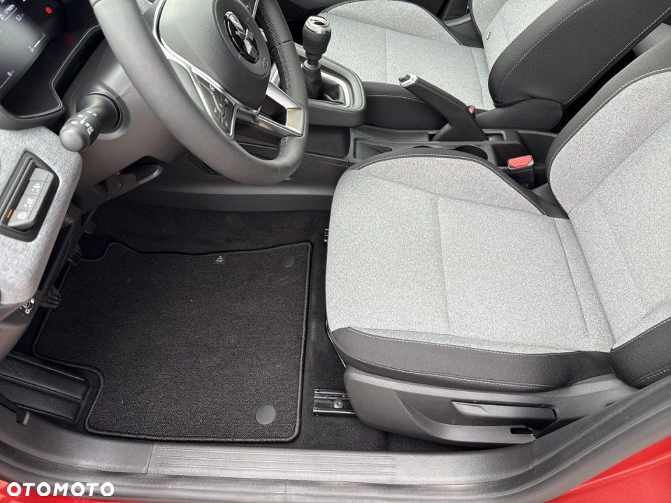 Mitsubishi Colt - 10