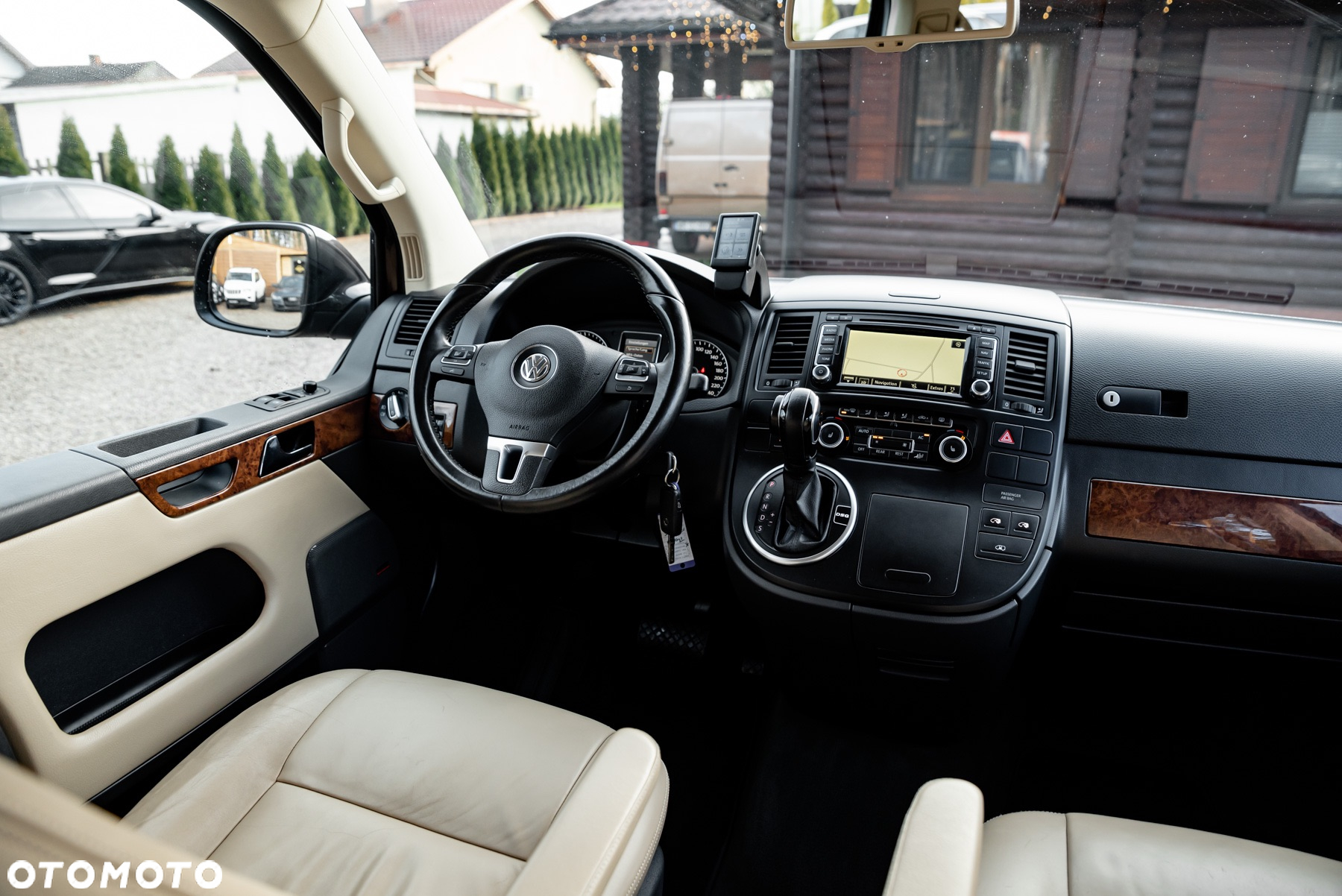 Volkswagen Multivan - 38