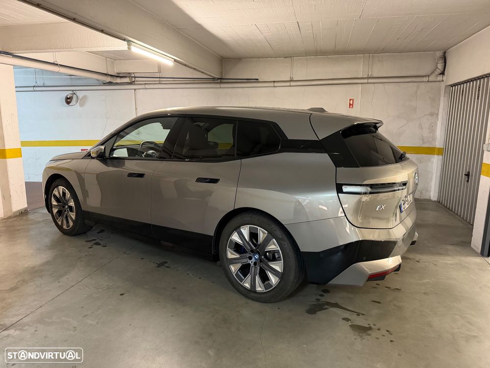 BMW iX xDrive 40 Pack Desportivo - 5
