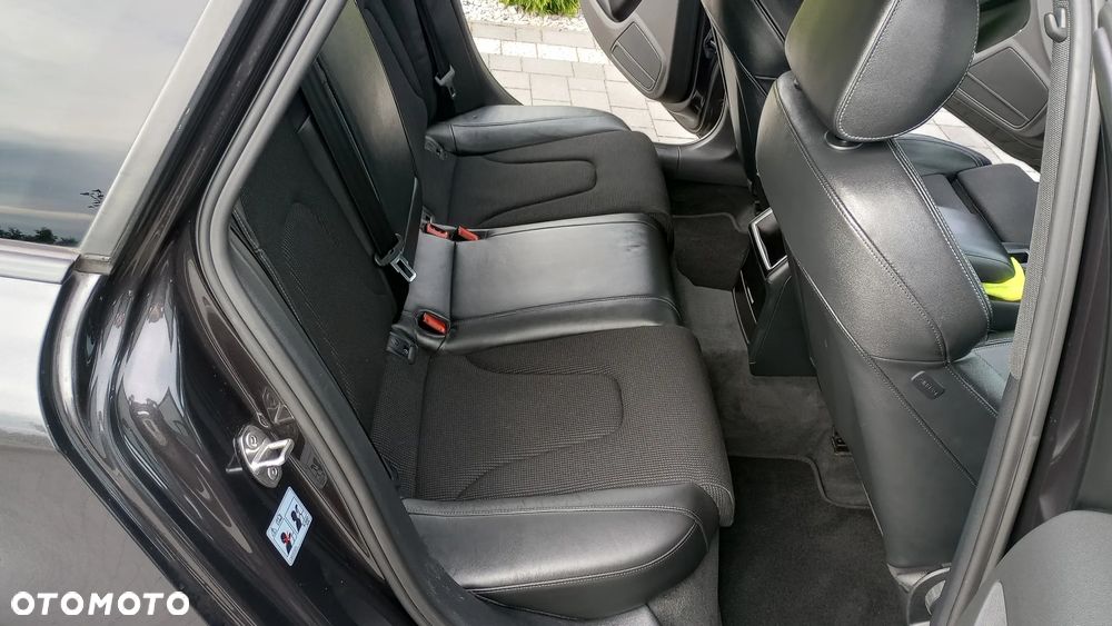 Audi A4 Avant 2.0 TDI - 27