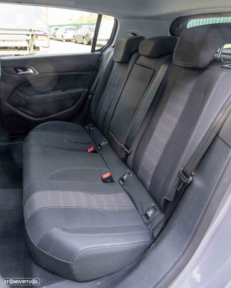 Peugeot 308 PureTech 130 GPF EAT8 Stop & Start Allure - 14