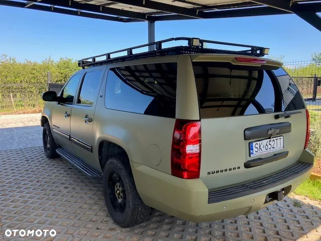 Chevrolet Suburban 5.3 LS 1500 4WD - 5