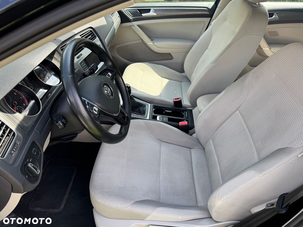 Volkswagen Golf 1.2 TSI BMT Comfortline - 5