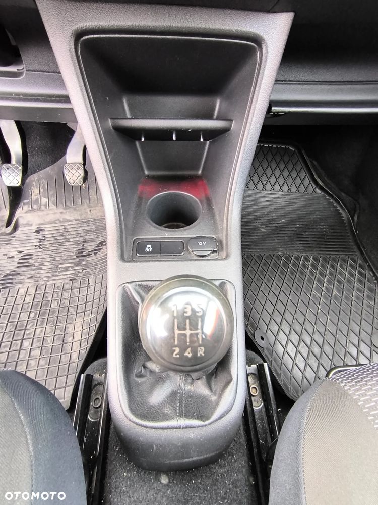 Volkswagen up! 1.0 move - 17