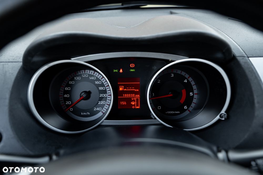 Citroën C-Crosser 2.2 HDi Exclusive - 25