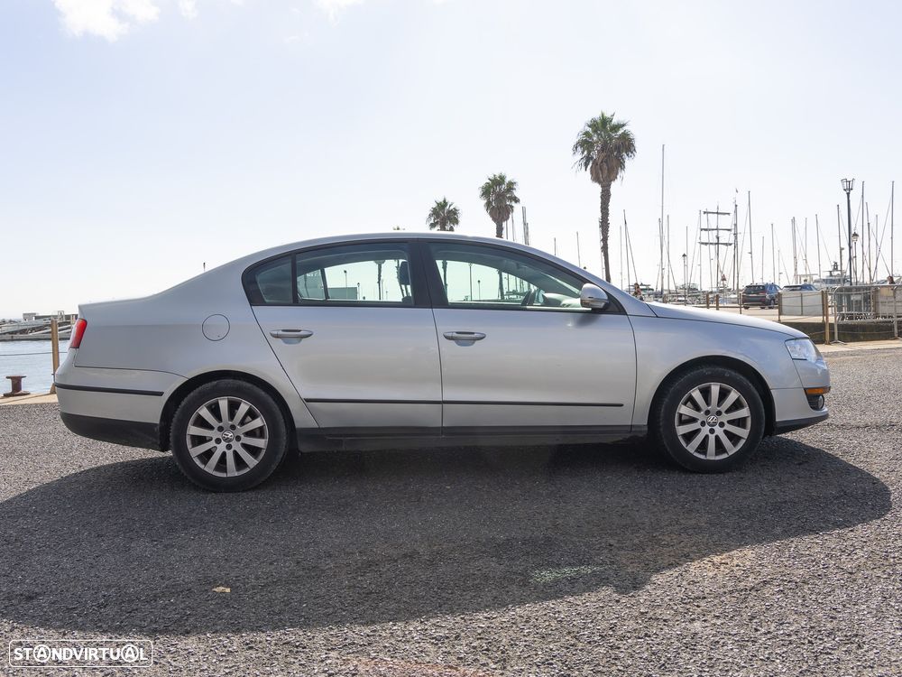 VW Passat 2.0 TDI Confortline - 7