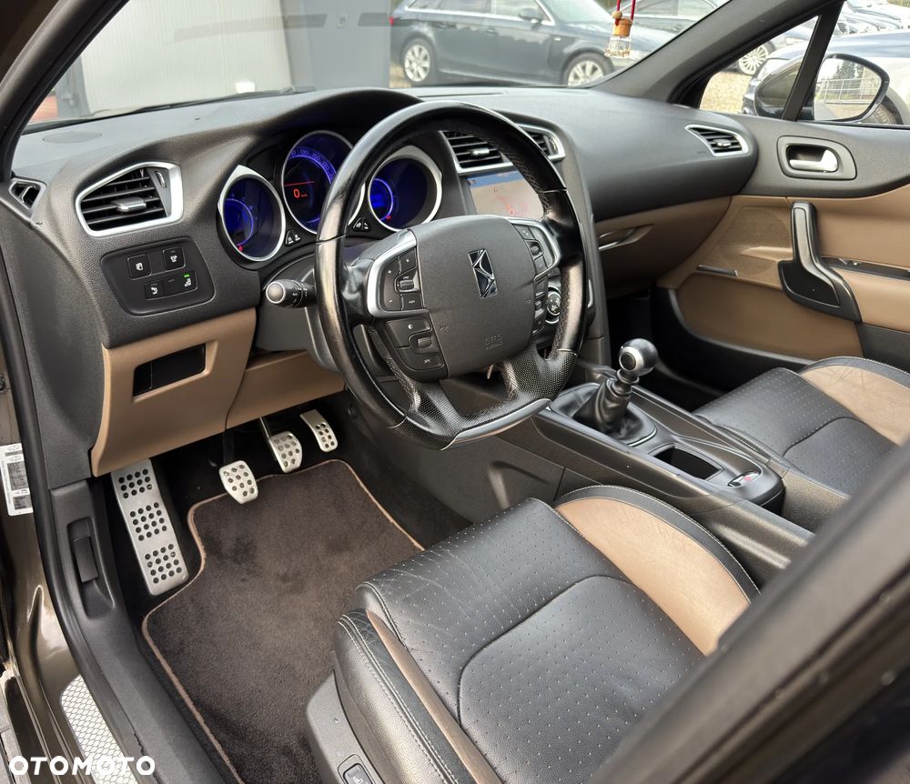 Citroën DS4 THP 200 SportChic - 14