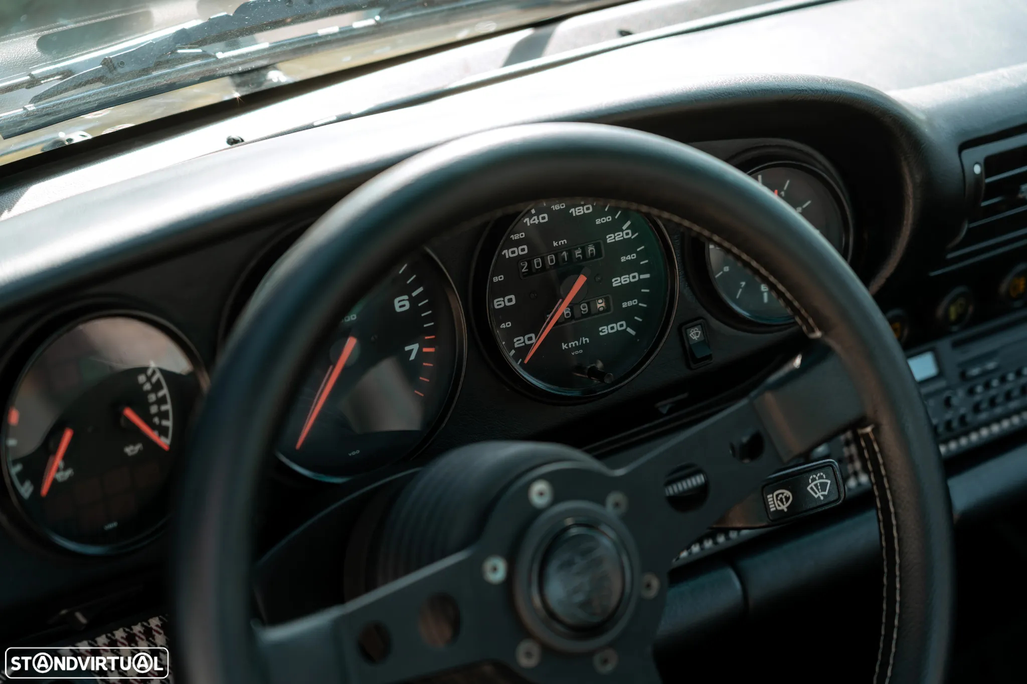 Porsche 911 (964) Coupé 3.6 Carrera 4 - 28