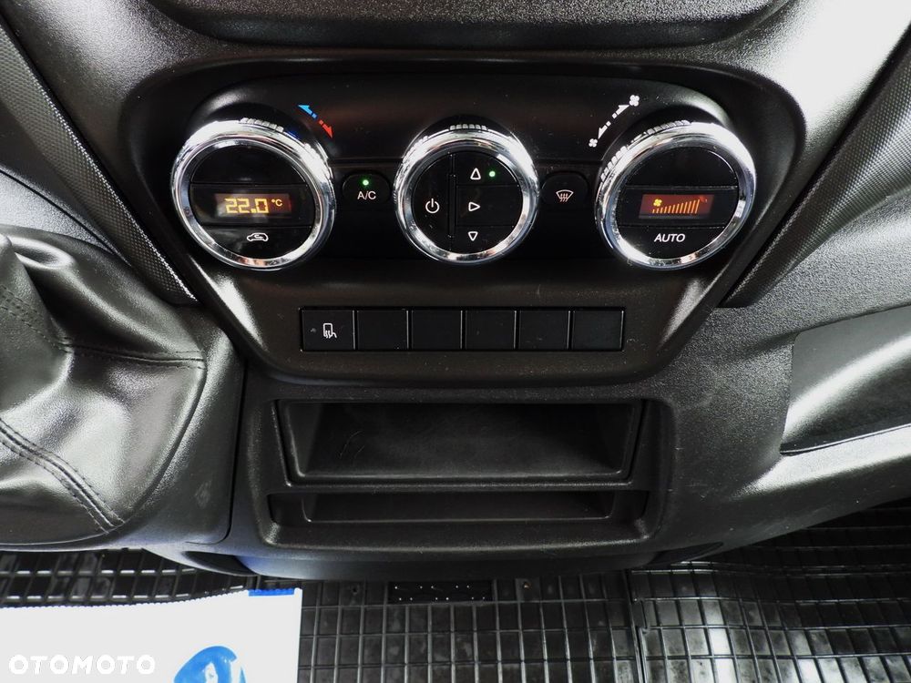Iveco DAILY 35S18 PLANDEKA 10 PALET WEBASTO TEMPOMAT NAWIGACJA LEDY KLIMATYZACJA  180KM - 36