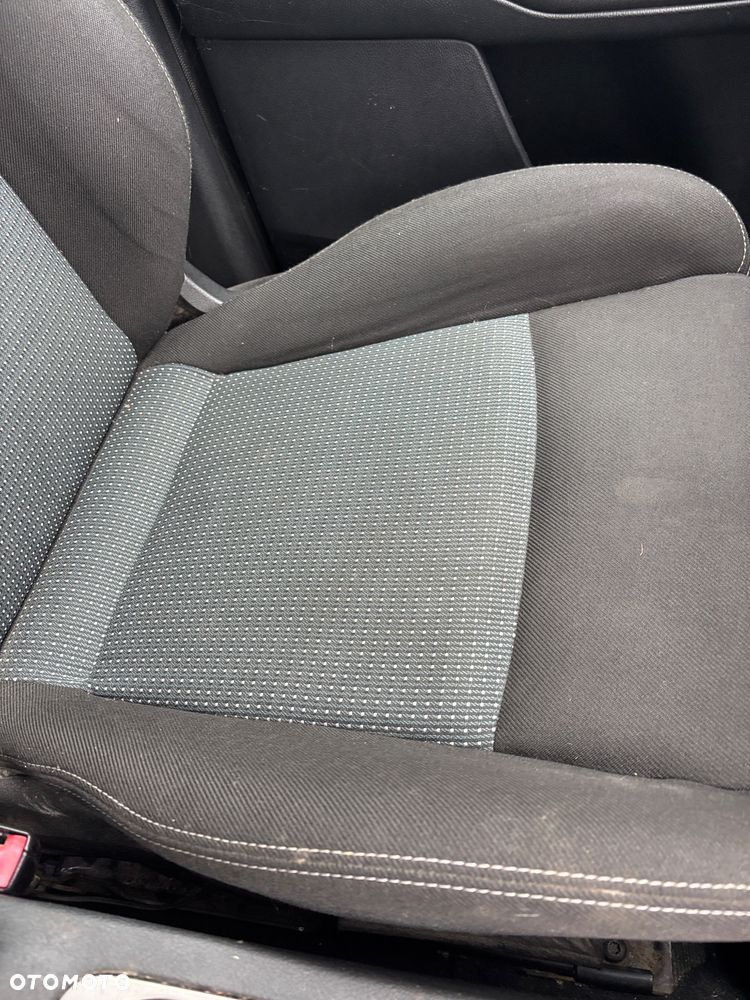 Ford S-Max - 33