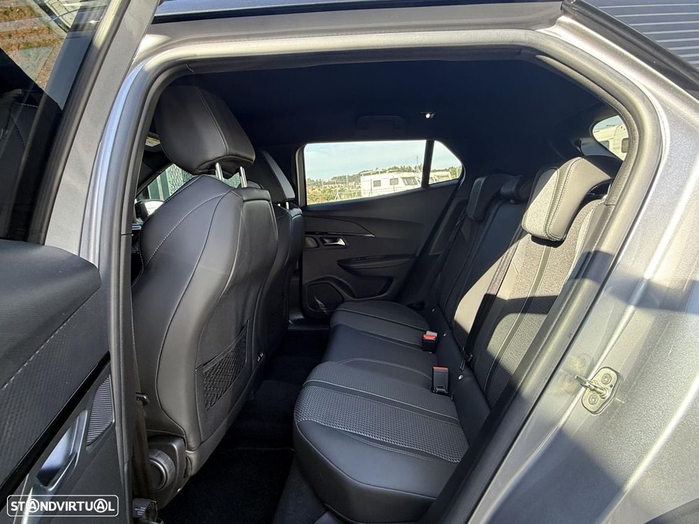 Peugeot 2008 1.2 PureTech GT EAT8 - 35