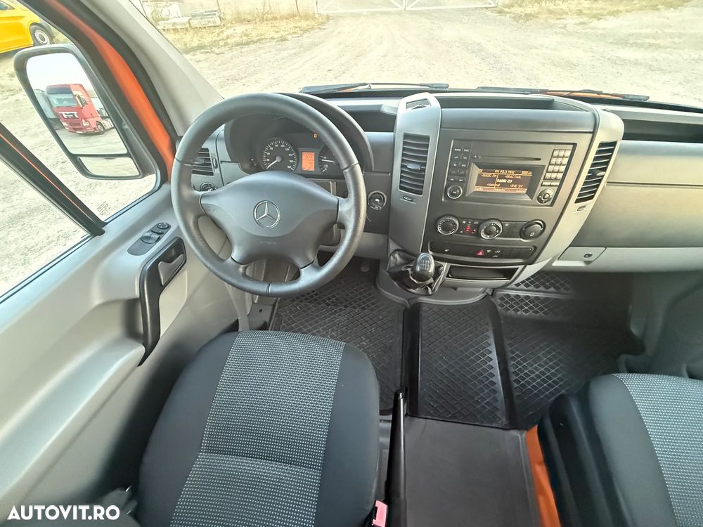Mercedes-Benz SPRINTER - 10
