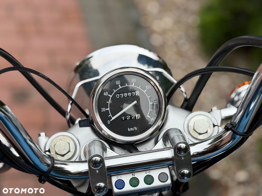 Yamaha XV - 24