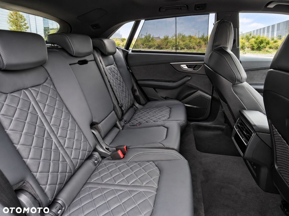 Audi Q8 - 34