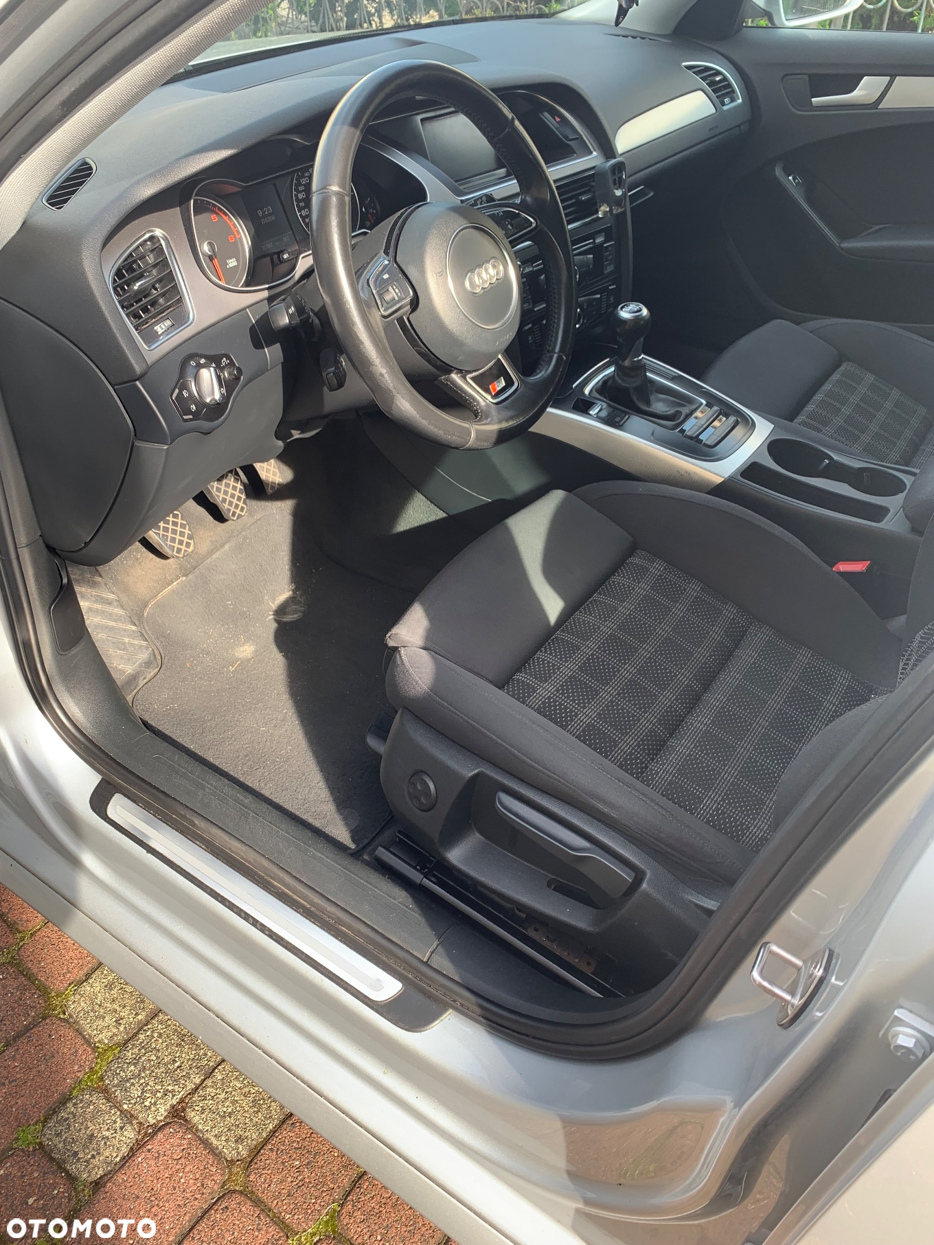 Audi A4 Avant 2.0 TDI - 12