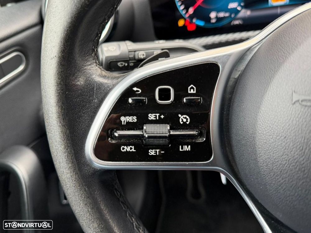 Mercedes-Benz CLA 180 - 41