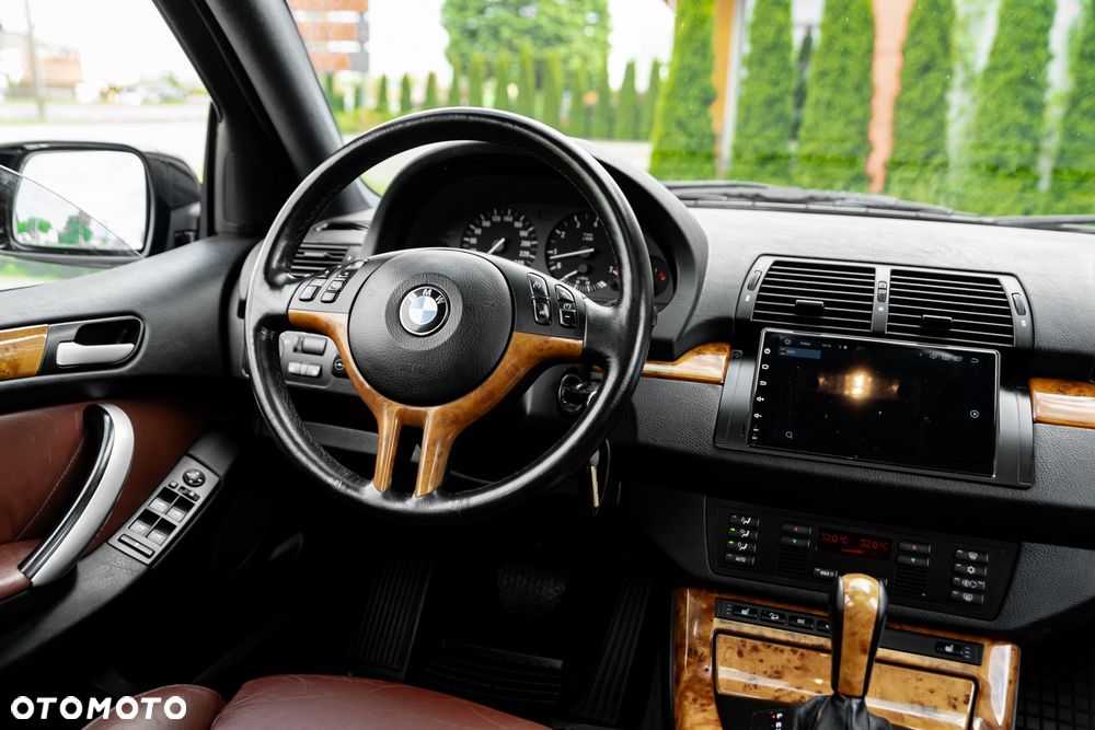 BMW X5 3.0 i - 25