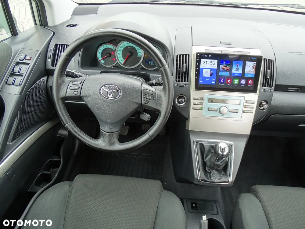 Toyota Corolla Verso 1.8 Prestige 7os - 34