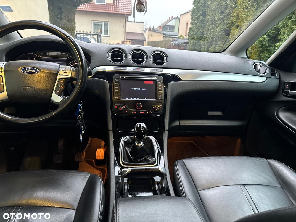 Ford S-Max 2.0 TDCi DPF Business Edition - 17