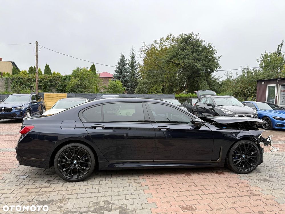 BMW Seria 7 740Li sport - 11