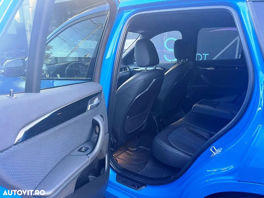 BMW X1 xDrive20i AT - 17