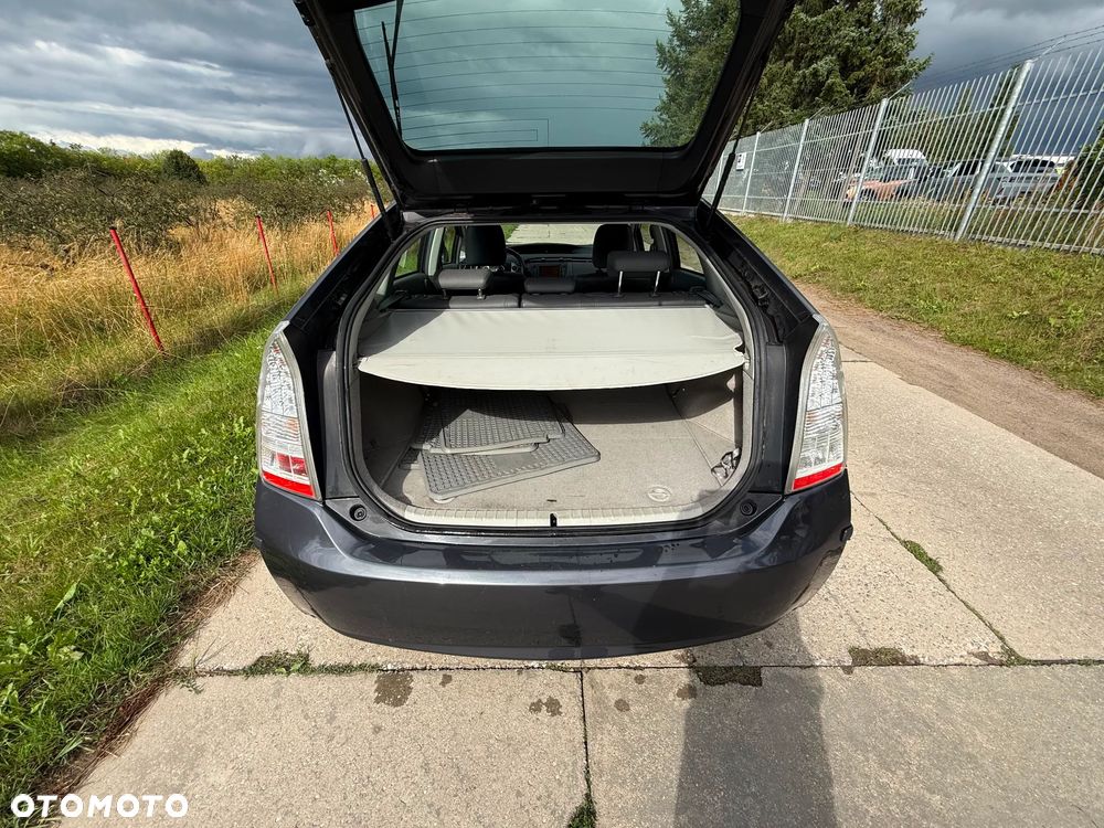 Toyota Prius - 24