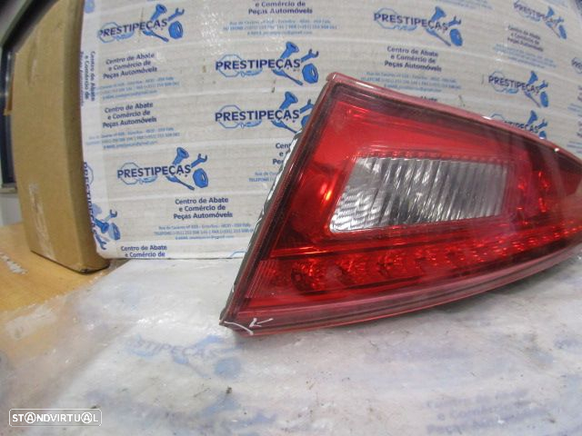 Farol Tras 50513400 ALFA ROMEO GIULIETTA 2011 1.6 JTDM 105CV 5P PRETO MALA DRT ORIGINAL Danificado - 2
