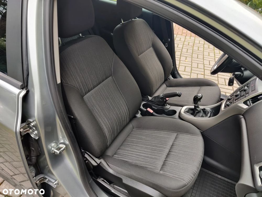 Opel Astra 1.4 Turbo Active - 25