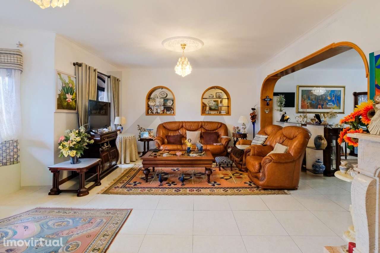 Moradia T5+2 no Alto da Parede com vista mar e piscina - Grande imagem: 4/60