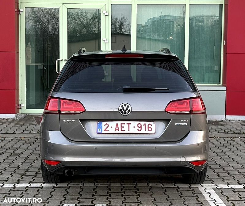 Volkswagen Golf - 21