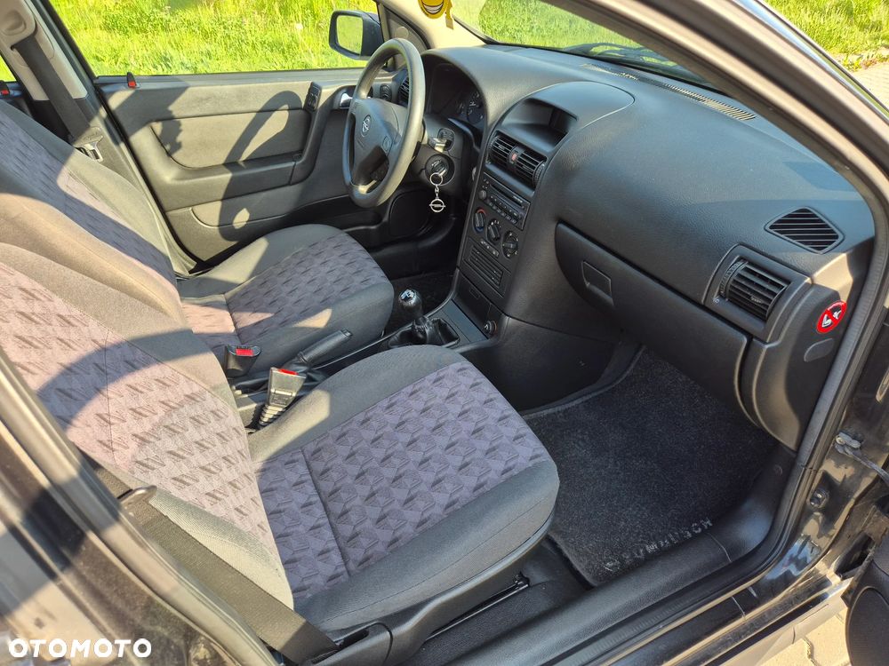 Opel Astra 1.6 Comfort / Cool - 17