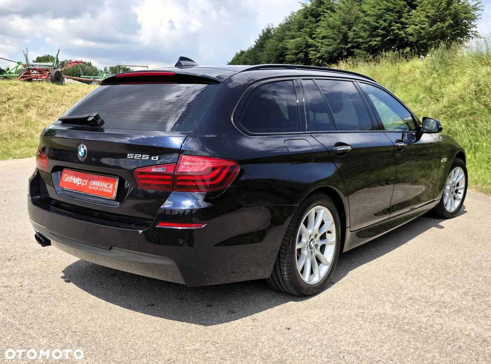 BMW Seria 5 525d xDrive - 15
