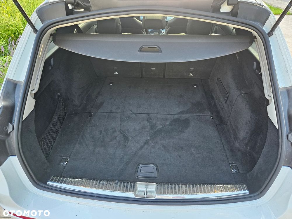 Mercedes-Benz Klasa E 220 d T 9G-TRONIC - 18