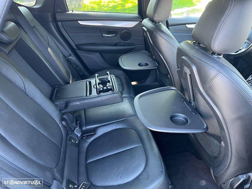 BMW 216 Active Tourer d Pack M - 10