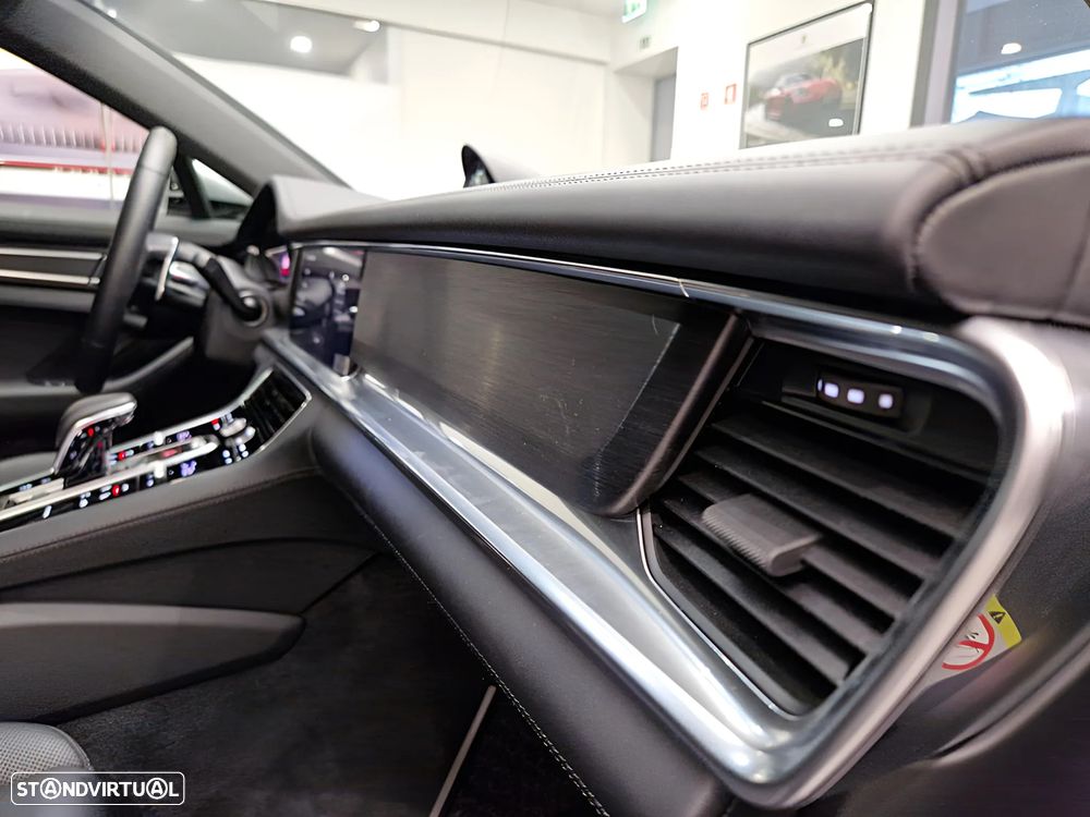 Porsche Panamera Sport Turismo 4 E-Hybrid Platinum Edition PDLS - 34