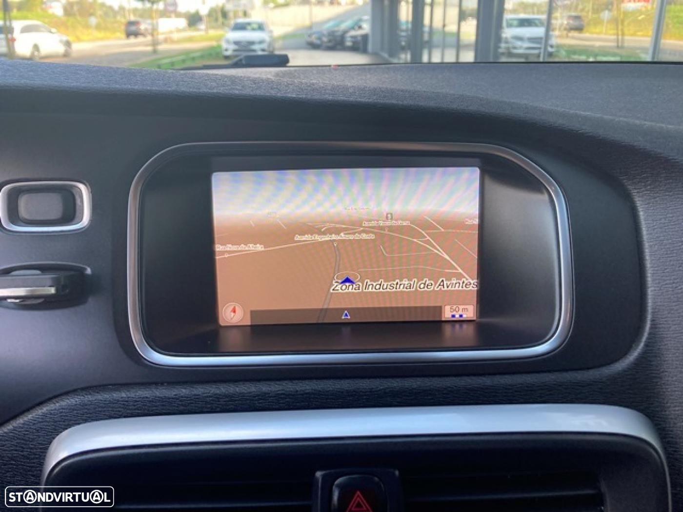 Volvo V40 T2 Momentum - 22