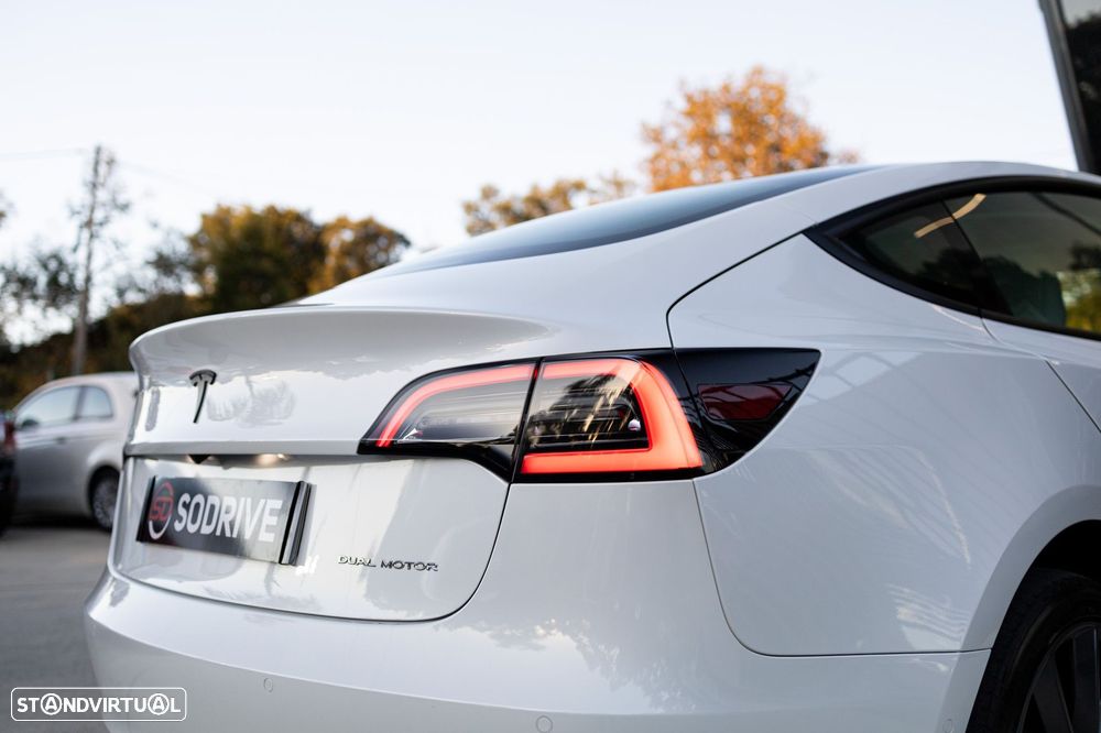 Tesla Model 3 Long-Range Dual Motor AWD - 30