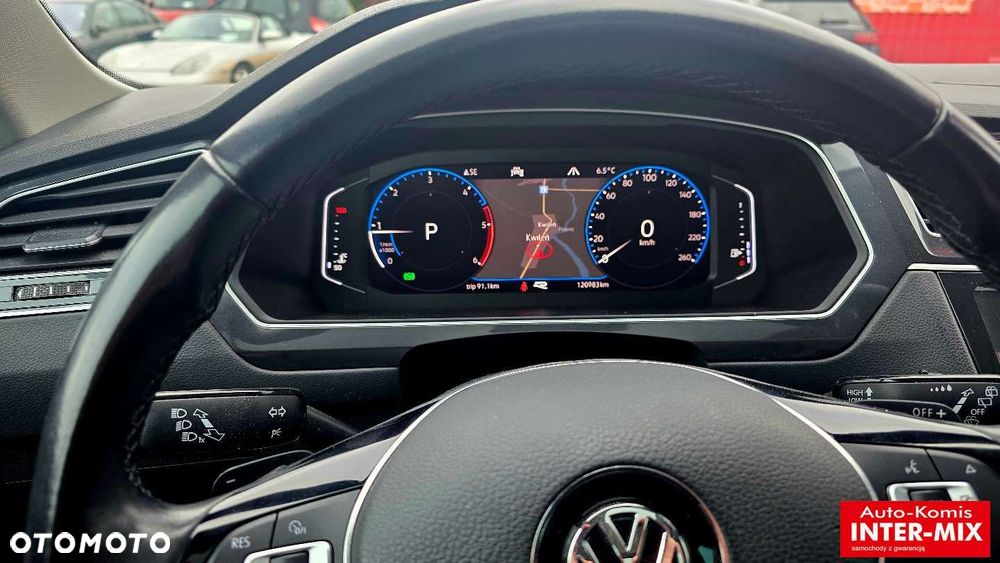 Volkswagen Tiguan 2.0 TDI R-Line DSG - 27